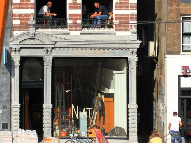 Fachada con sistema de aislamiento térmico exterior SATE